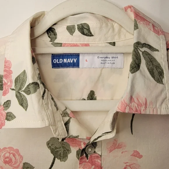 Old Navy Everyday Built-In Flex Pink Roses Preppy Short-Sleeve Shirt Size L - Picture 4 of 8